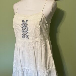 RUE 21 White Summer Smock Top or Mini Dress - Size M